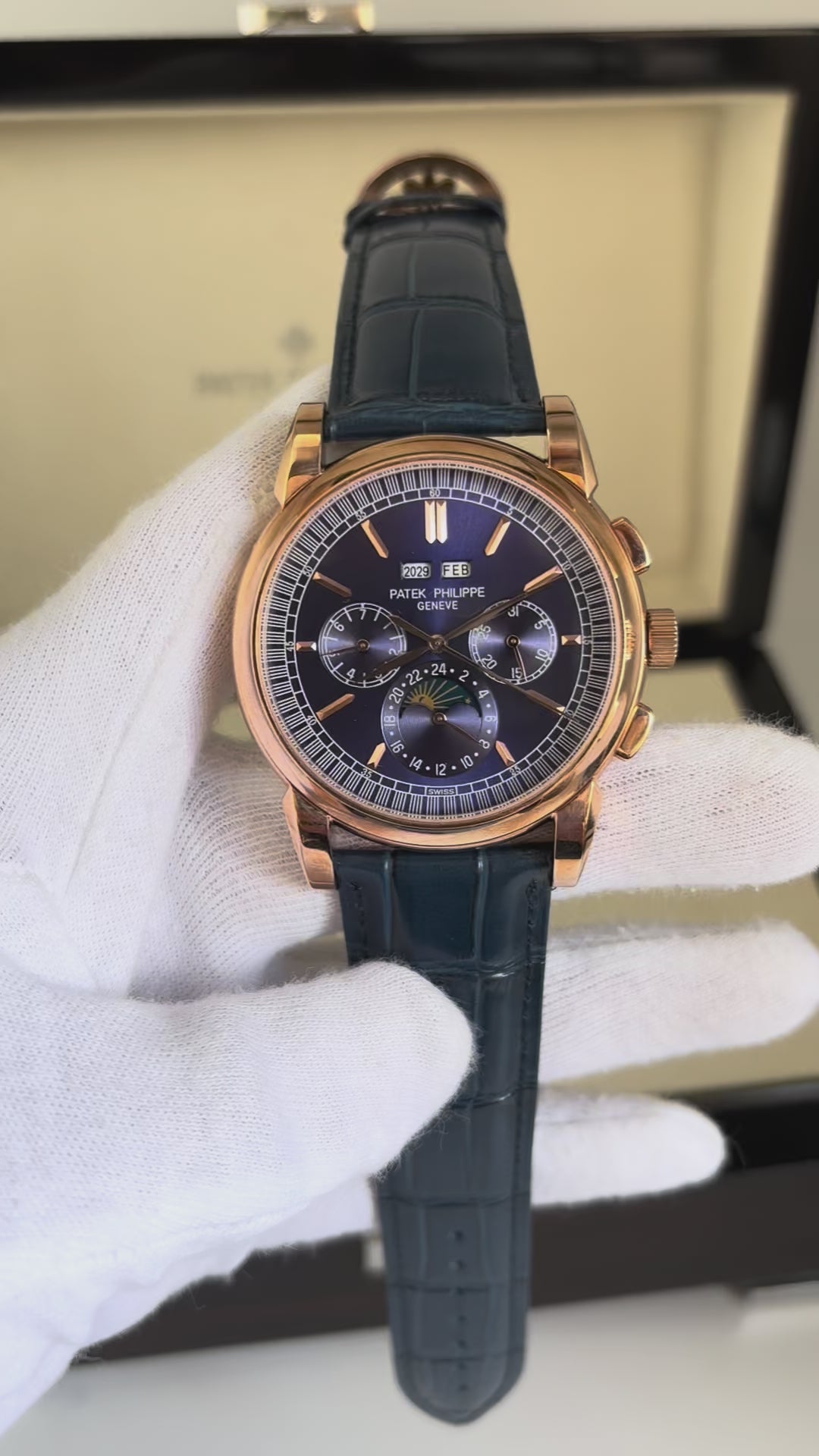 Calendar Gold Blue